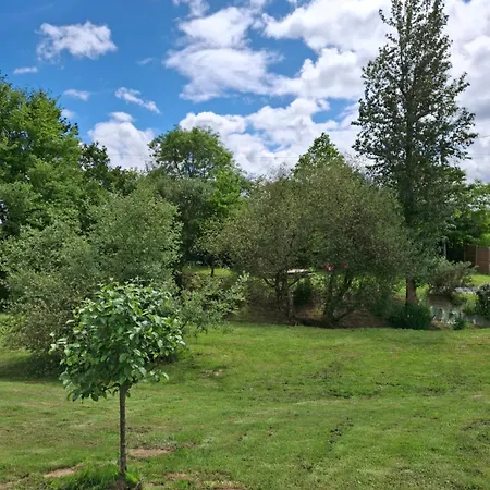 Holiday home L'authentique Tonneau A Cidre D'emma *