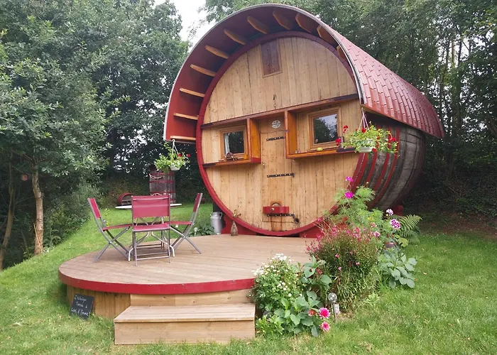 Holiday home L'authentique Tonneau A Cidre D'emma *